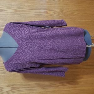 Liz Claiborne Sport - 3/4 sleeve, V-neck top - Ladies Small